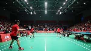 什么是“四套”？解析四张同花顺同时出现的逆天对局。（四套究竟是什么？解析同局四副同花顺同时现身的逆天牌局）